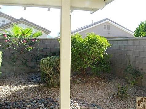 5th image of 78555 Glastonbury Way