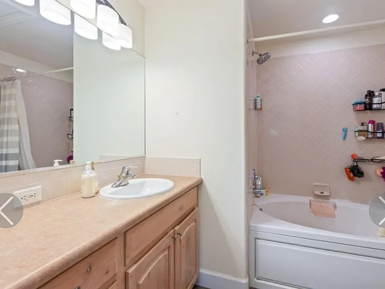 5775 W 29th St #811 — Photo 13