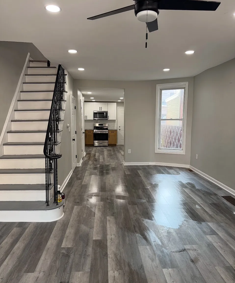 3 bed, 1.5 bath, 1200 sqft, $1,650 — Photo 1