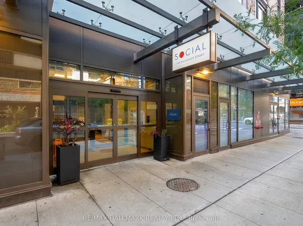 100 Dalhousie St #709, Toronto, ON M5B 0C7