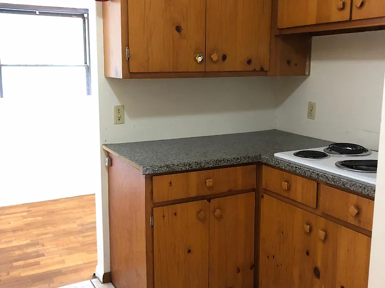 1510 Knollwood Ave — Photo 6