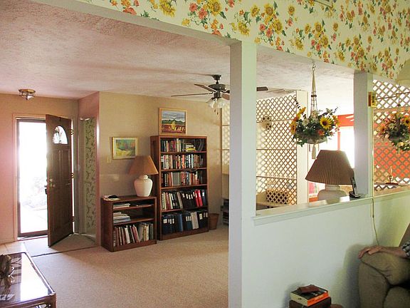 3rd image of 2918 Jenny Dr
