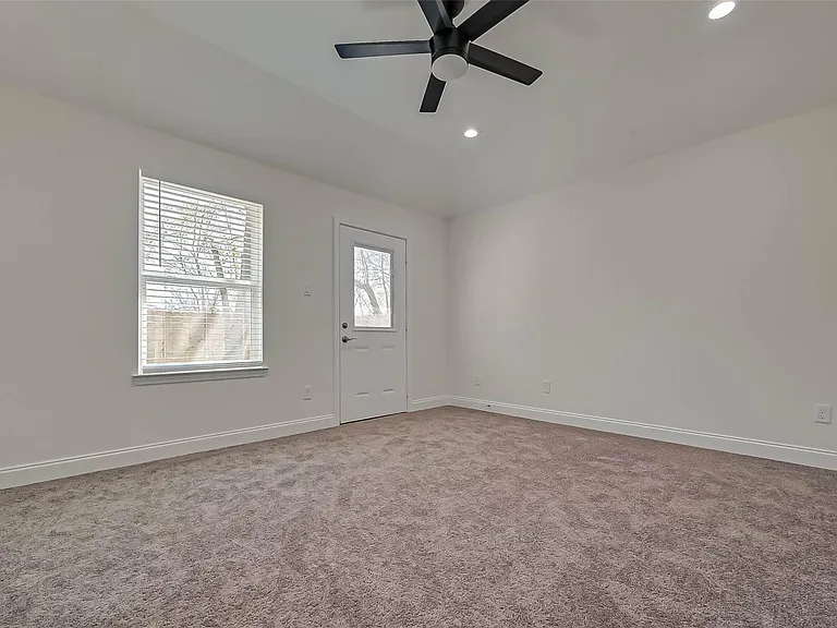 7339 Krueger Rd #A — Photo 29