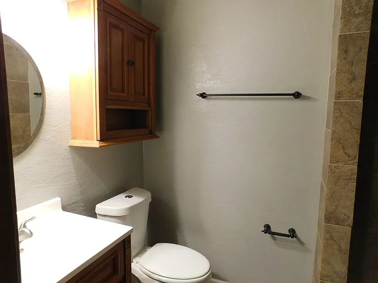114 Caballo Dr — Photo 7