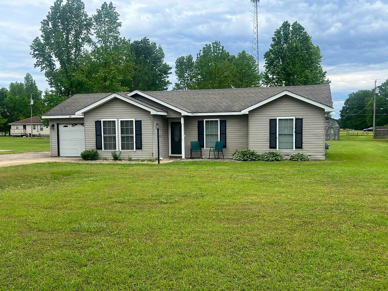 330 English St N, Bolivar, TN 38008 | MLS #10196188 | Zillow