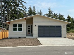 1409 Discovery Loop, Port Angeles, WA 98363