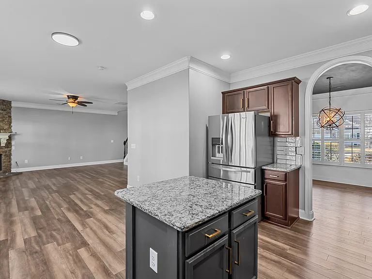 3839 Jade Ct — Photo 4