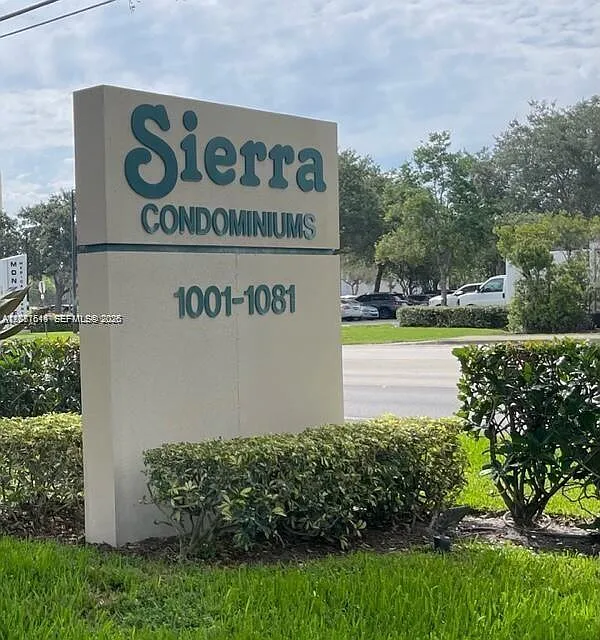 Sierra Condo Apartments — Photo 4
