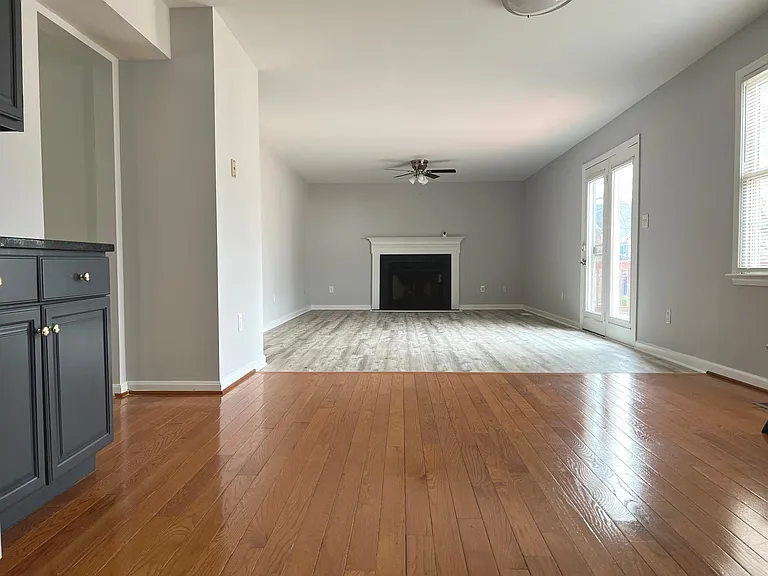 15116 Serbian Ln — Photo 10