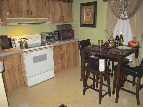 3rd image of 2333 Idlewild St
