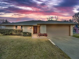 7325 Beaty St, Fort Worth, TX 76112