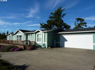 635 Lewis Circle Ct, Florence, OR 97439