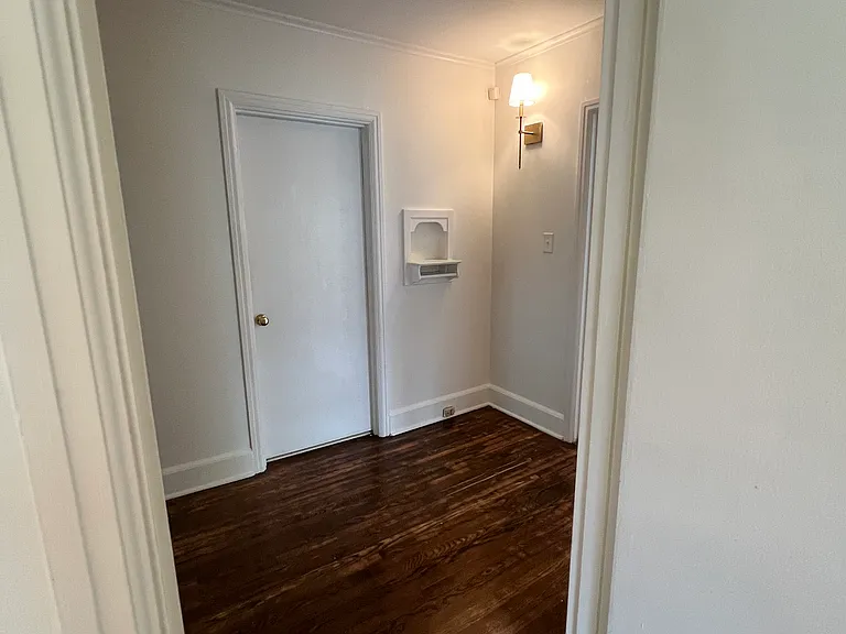 516 N Park St — Photo 20