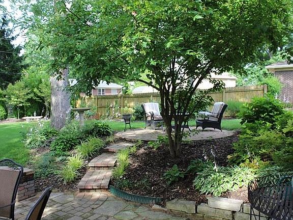 3rd image of 810 Knollwood Dr