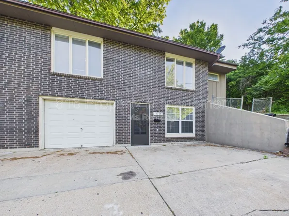 7156 Woodson Rd, Raytown, MO 64133