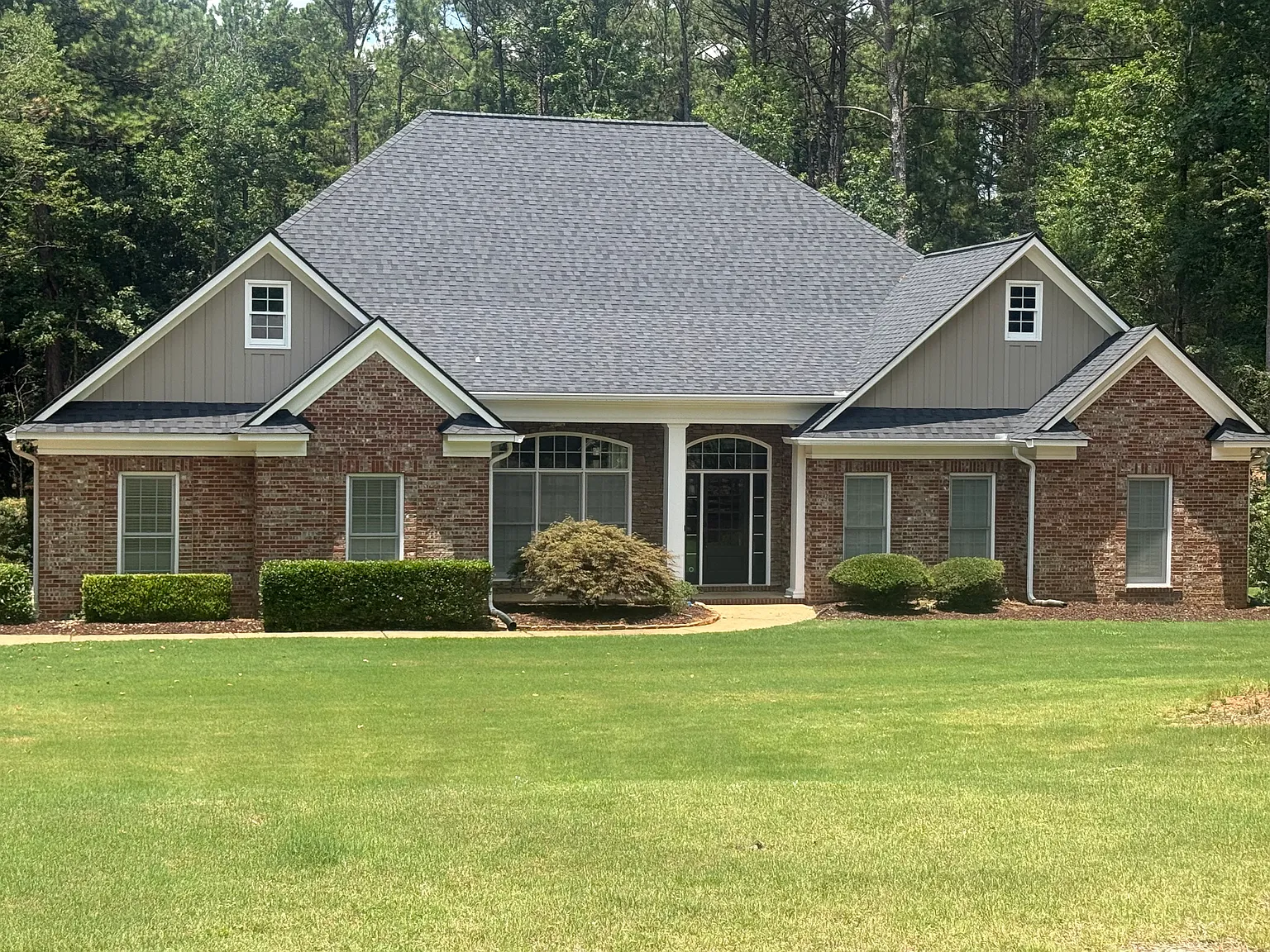 4 bed, 3000 sqft, $3,295 — Photo 1