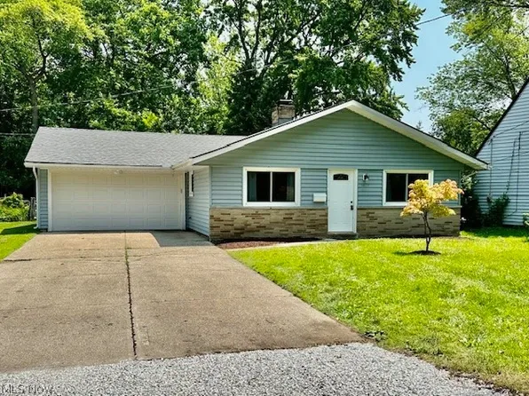 5479 Mooreland Ave, Mentor On The Lake, OH 44060