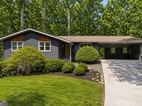 2245 Winding Woods Dr, Tucker, GA 30084