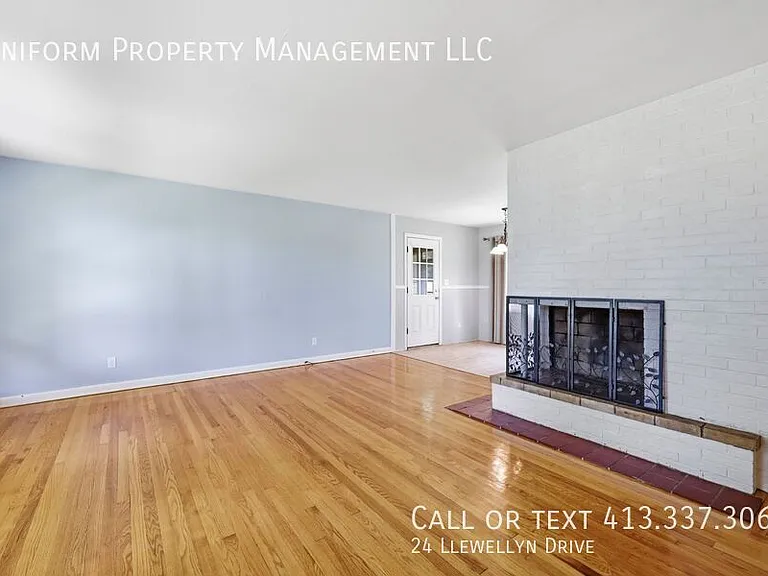 24 Llewellyn Dr — Photo 8