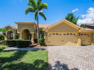 1259 Paradise Lake Dr, Tarpon Springs, FL 34689
