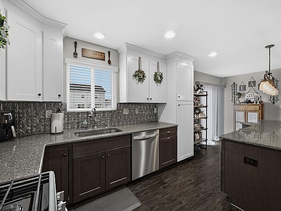 5th image of 6428 Amanda Dr
