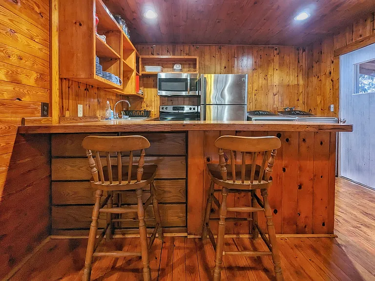 139 Cradle Rock Rd — Photo 3