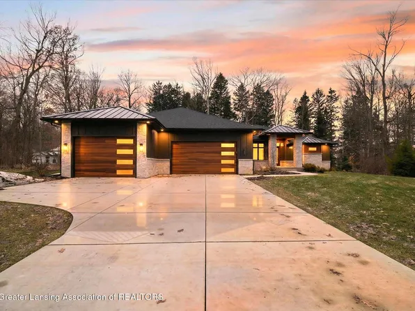 4339 River Glen Dr, Okemos, MI 48864