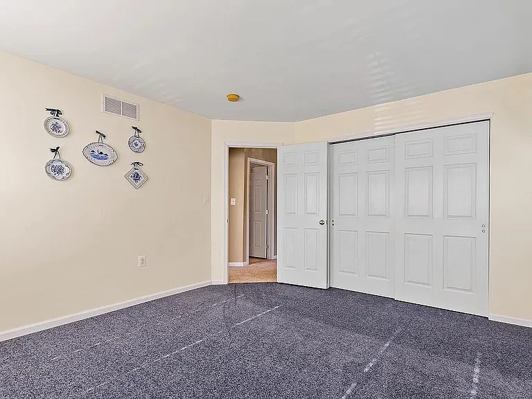387 Wheatfield Cir — Photo 13