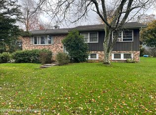 246 Dorantown Rd, Covington Township, PA 18444