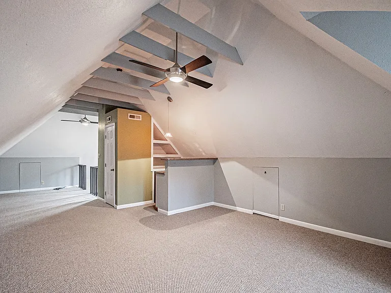 908 S Washington St — Photo 32