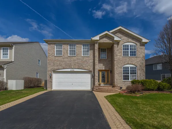 6508 Pine Hollow Rd, Carpentersville, IL 60110