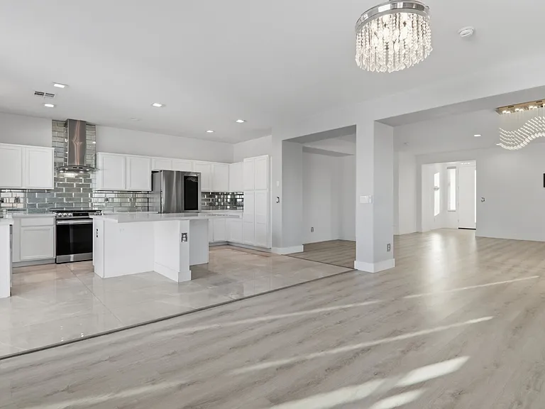 108 Milicity Rd — Photo 5