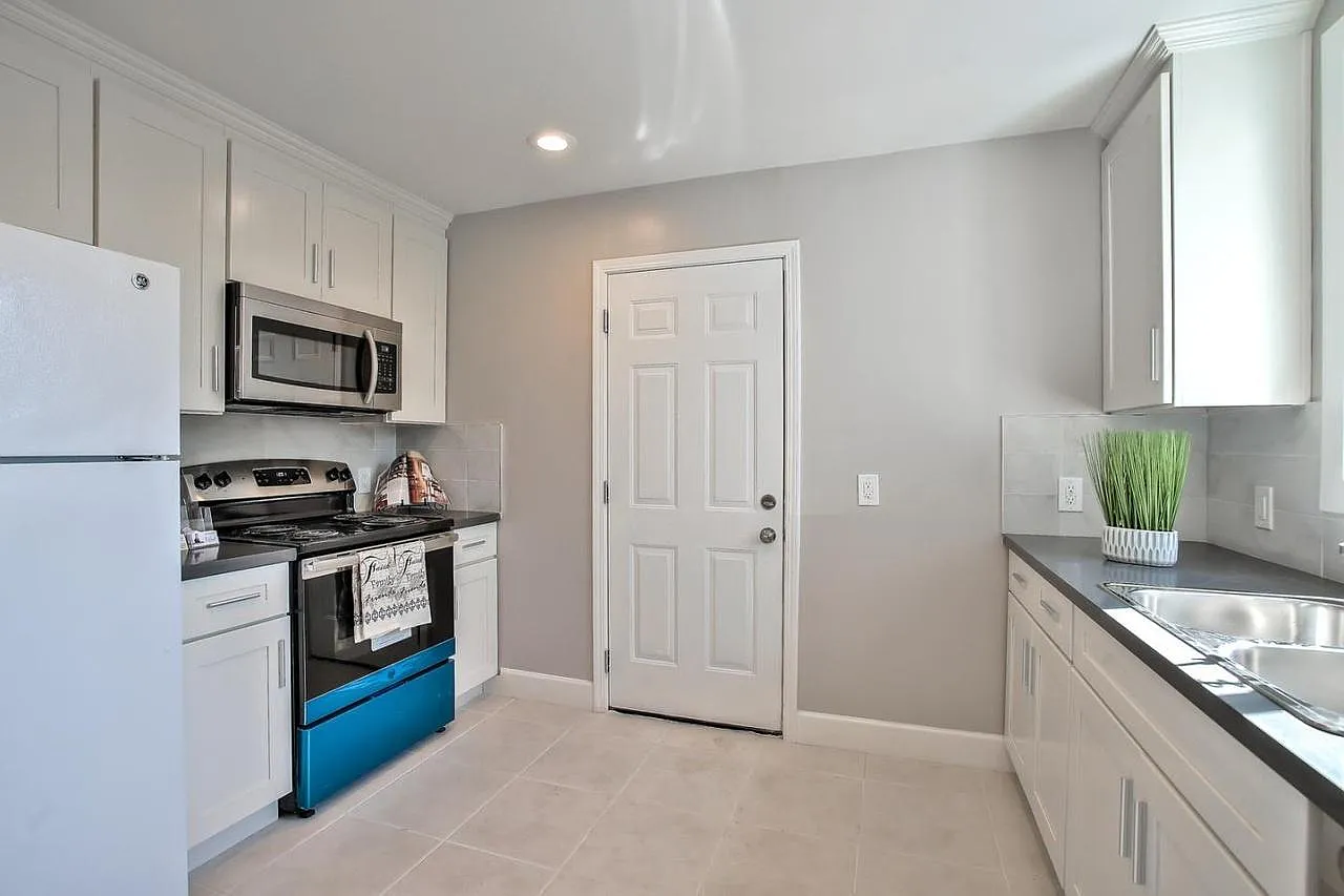 6722 George Ave — Photo 4