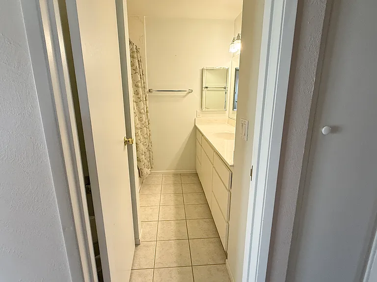 18828 Santa Mariana St — Photo 14