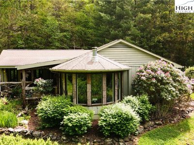 3018 N Hwy US 19 E Highway, Newland, NC, 28657