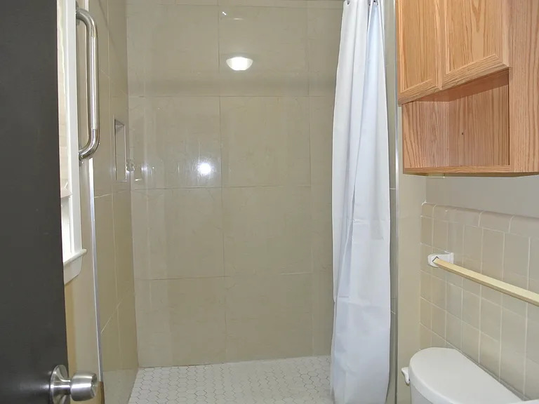426 Cardinal Dr — Photo 16