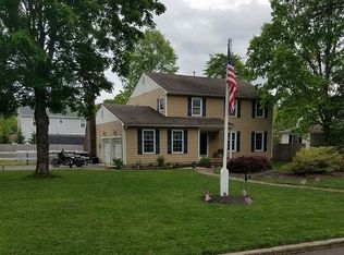 100 Mercer Ave, Manahawkin, NJ 08050