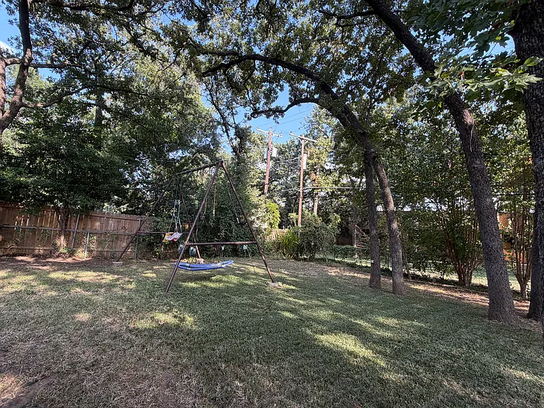 809 W Cheryl Ave — Photo 41