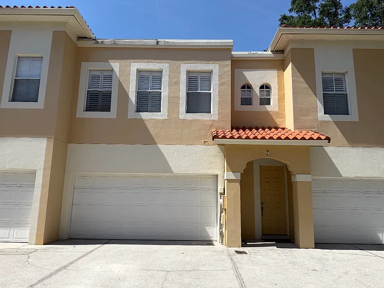 505 S Tampania Ave #7 — Photo 2
