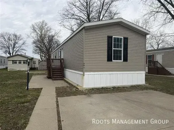 301 Carriage Lane Est, Streator, IL