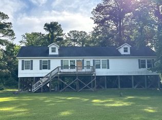 209 Red Oak St, Jacksonville, NC 28540