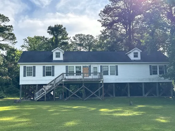 209 Red Oak St, Jacksonville, NC 28540