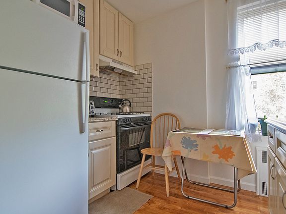 3rd image of 83-25 98th St APT 2K