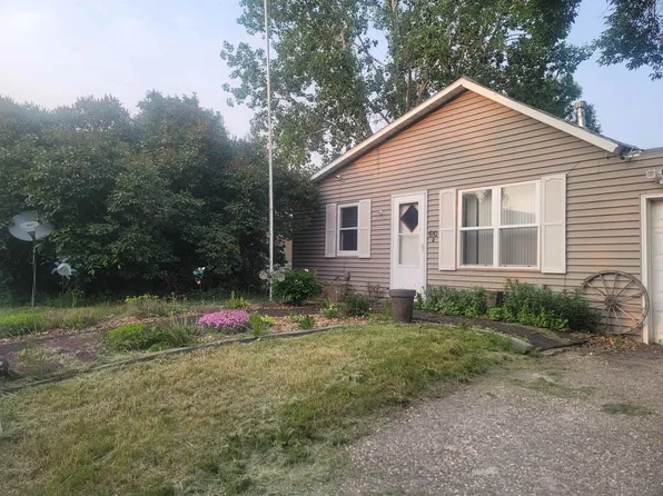 610 Jacobson Ave, Max, ND 58759