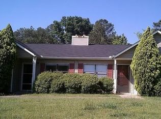 3374 W Stewart Mill Rd, Douglasville, GA 30135