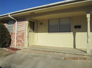 819 Russell Cir #821, Norman, OK 73071