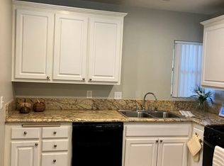 5225 Pearblossom Dr #HO07, Riverside, CA 92507