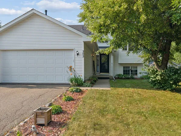 202 Crystal Ln, Montrose, MN 55363