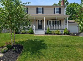 5 Kingsbury Rd, Canton, MA 02021