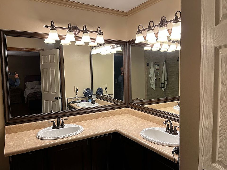 1st image of 8881 Clearwater Ct